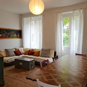 La Parenthese Maison De A Hauterives